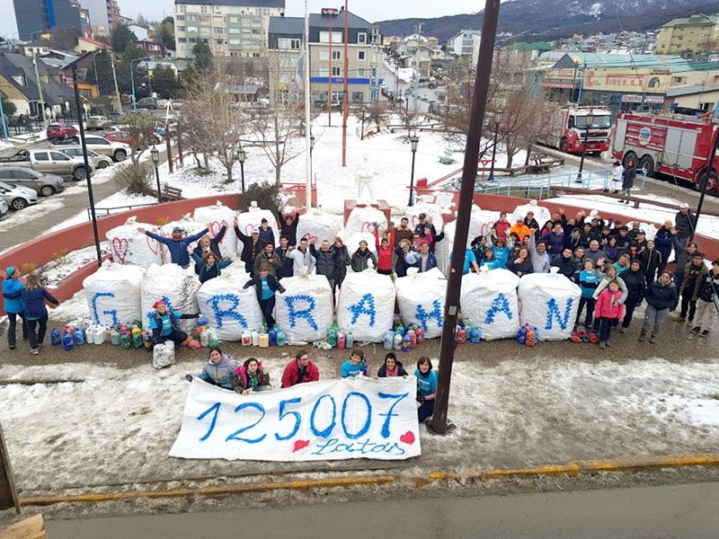 Voluntarios juntaron más de 125 mil latas para el Garrahan