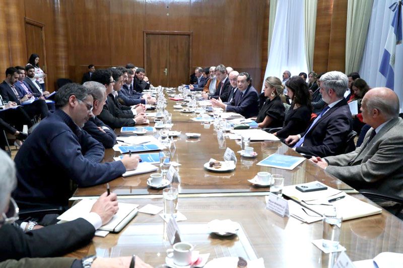 Más protocolar que informativa