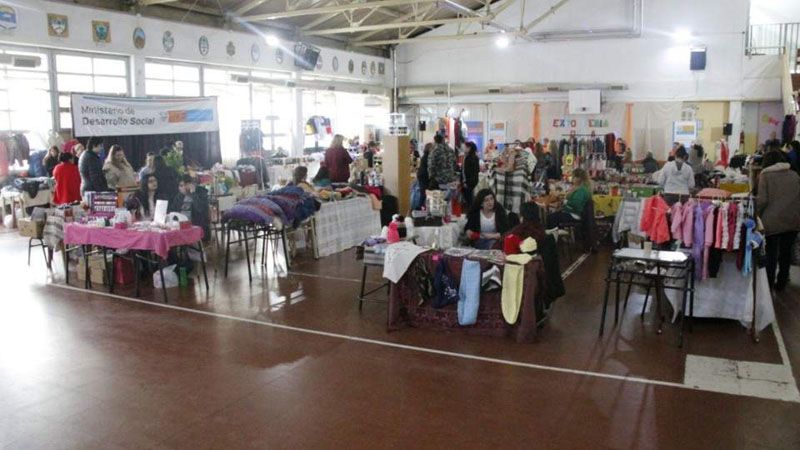 Expo feria de la economía popular “especial día del amigo”