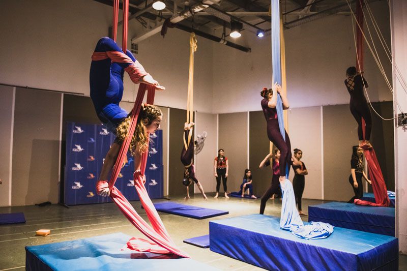 El Instituto Municipal de Deporte entregó equipamiento a la Escuela de Acrotela