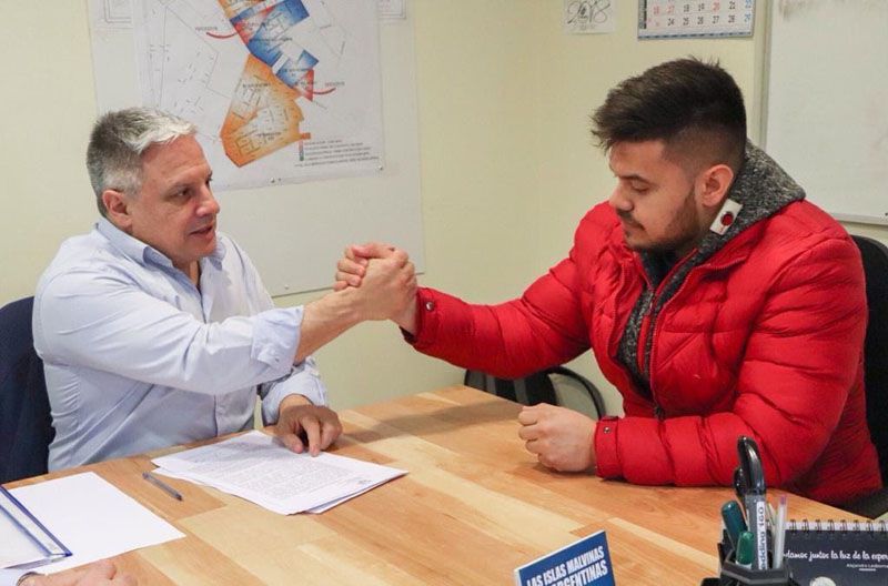 Vázquez: “Es fundamental sostener el plan de obra pública ante la crisis nacional”