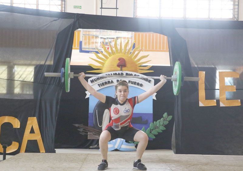 Primer campeonato nacional de levantamiento olímpico de pesas