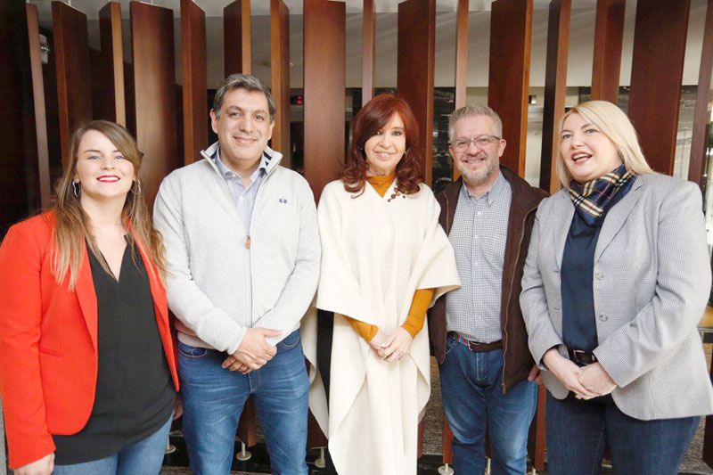 Candidatos al Congreso se reunieron con Cristina 