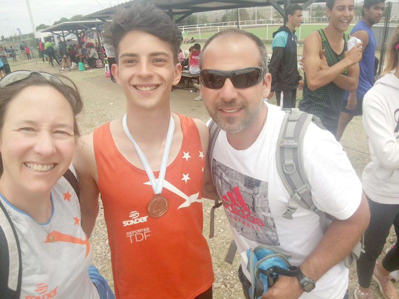 Atletas fueguinos se destacaron en Córdoba 