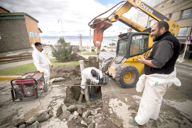 Arreglaron un pluvial roto en Yaganes y Maipú 