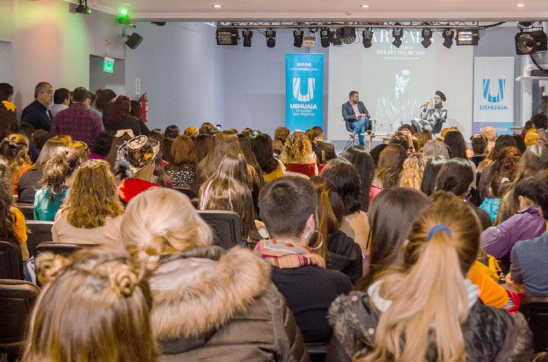 Vuoto acompañó la presentación del libro de Santiago Artemis