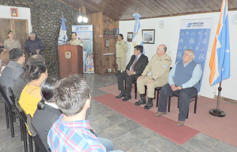 Prefectura dio cierre al ciclo 2019 de la Escuela de Formación de la Marina Mercante