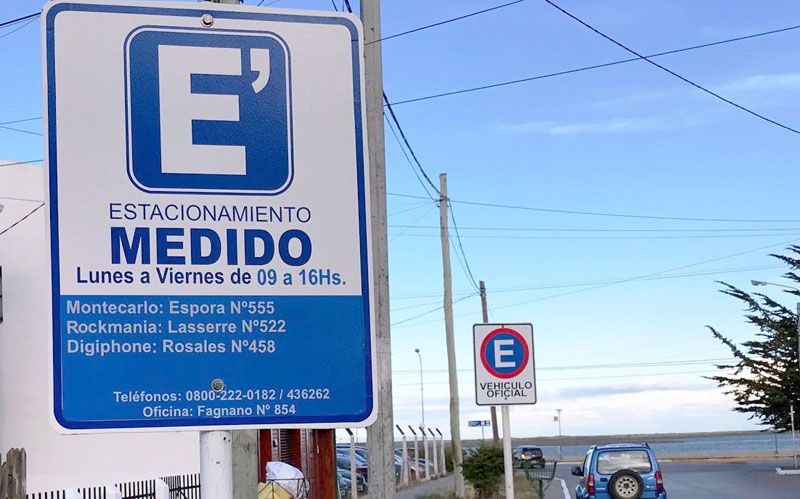 Reclaman deuda a comerciantes por el estacionamiento medido 