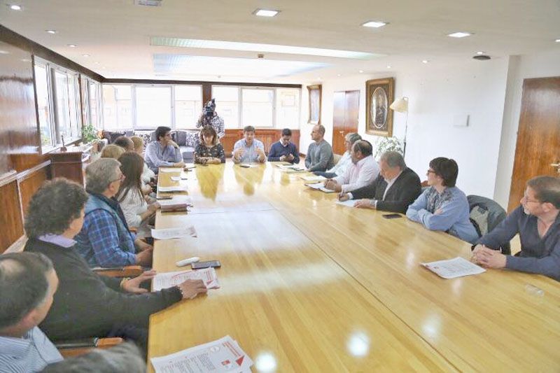 Reunión en Gobierno con cámaras empresarias