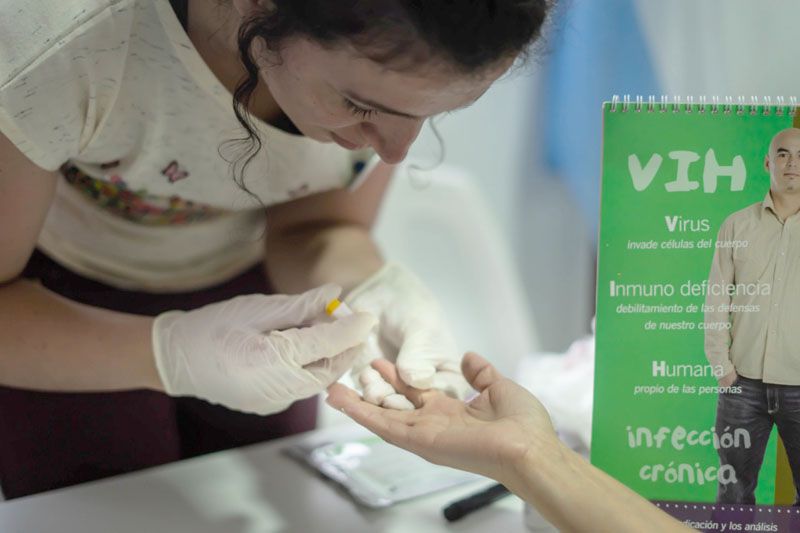 Charlas de información y prevención sobre VIH
