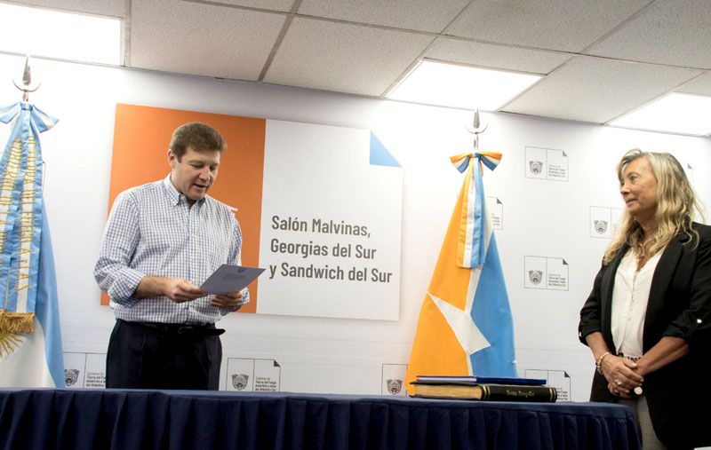 Chapperón juró como Ministra de Gobierno