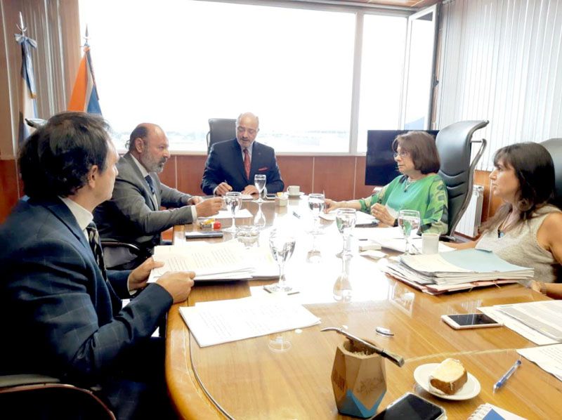 El Superior Tribunal de Justicia realizó su primera reunión de Acuerdos en el nuevo edificio