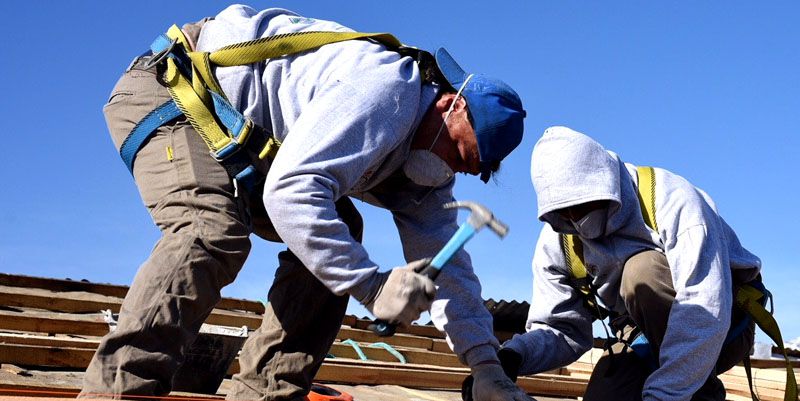 Advierten que el empleo en la construcción se contrajo un 24,7%