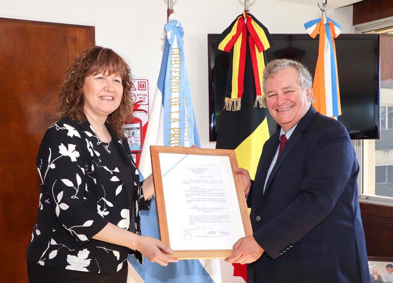 El embajador del Bélgica fue recibido en Casa de Gobierno
