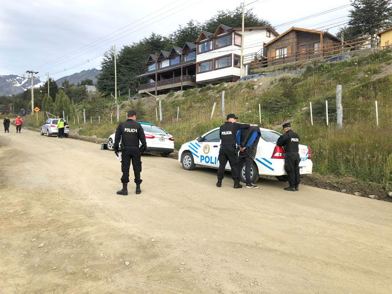 Detienen a cuatro sujetos por el robo a un joven