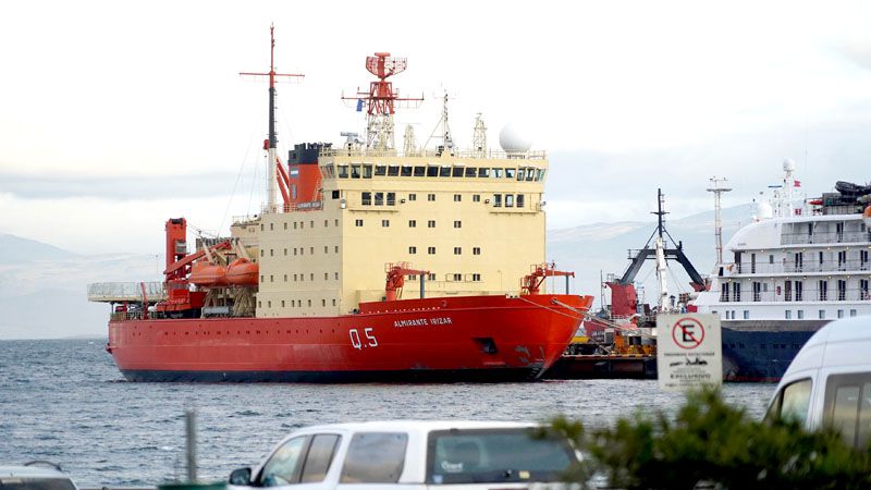 El Irízar descargó 500 tambores con residuos antárticos