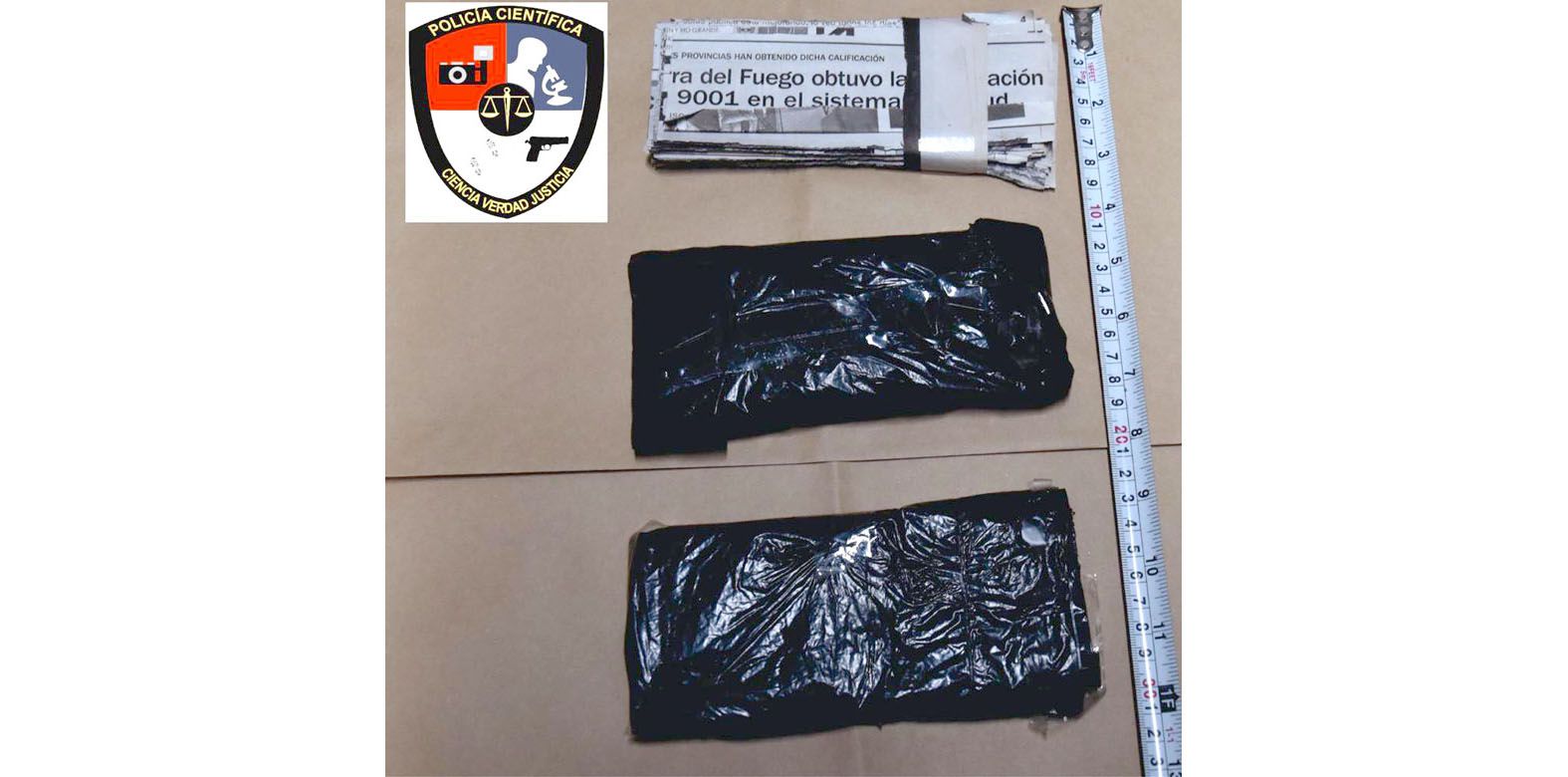 Detienen a dos mujeres por defraudación en la compra de dólares