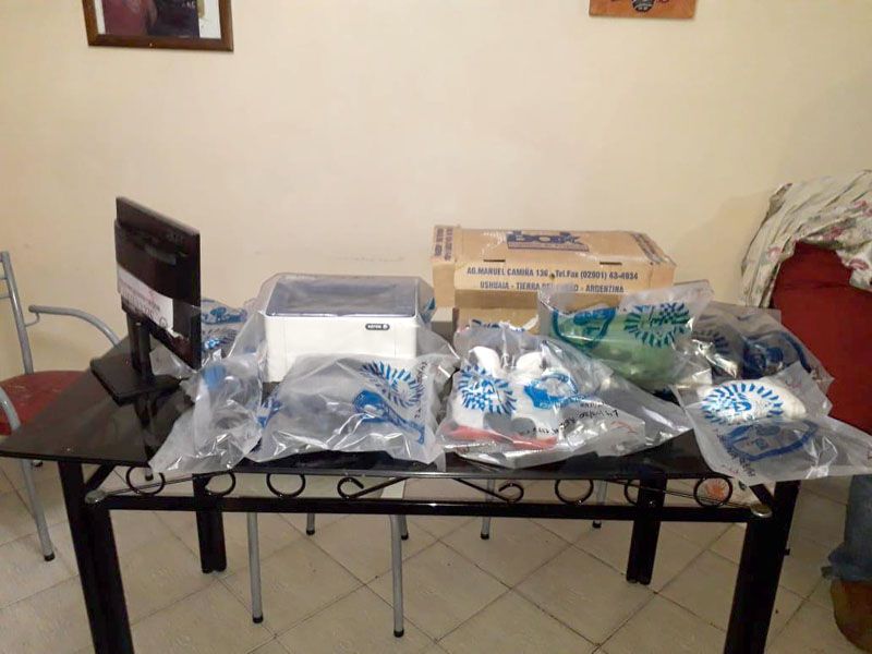 Robaron oficinas céntricas y la policía recuperó los elementos sustraídos