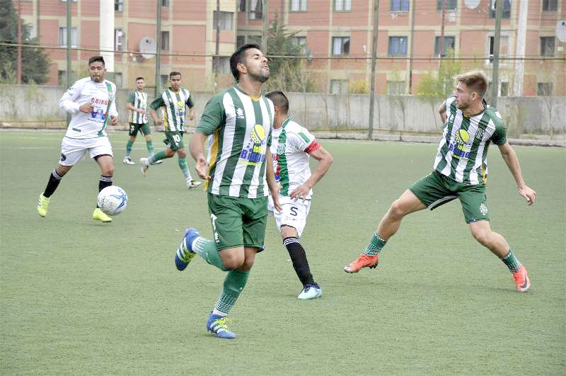 Camioneros inició la segunda fase igualando