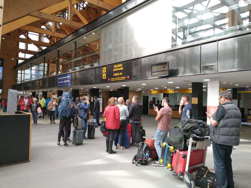 Restricción de ingreso de turistas por avión