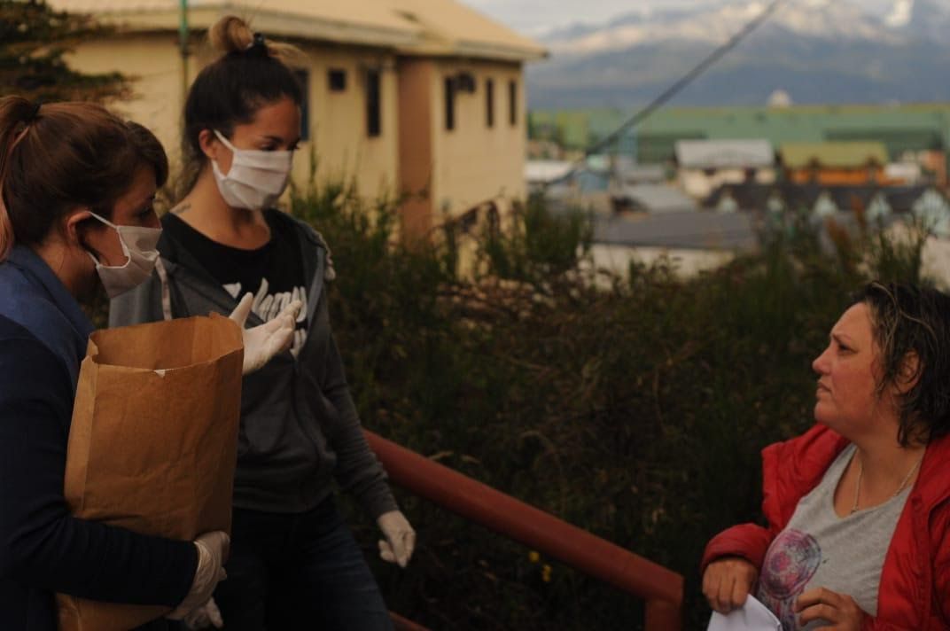 Emprendedoras de Ushuaia confeccionan barbijos