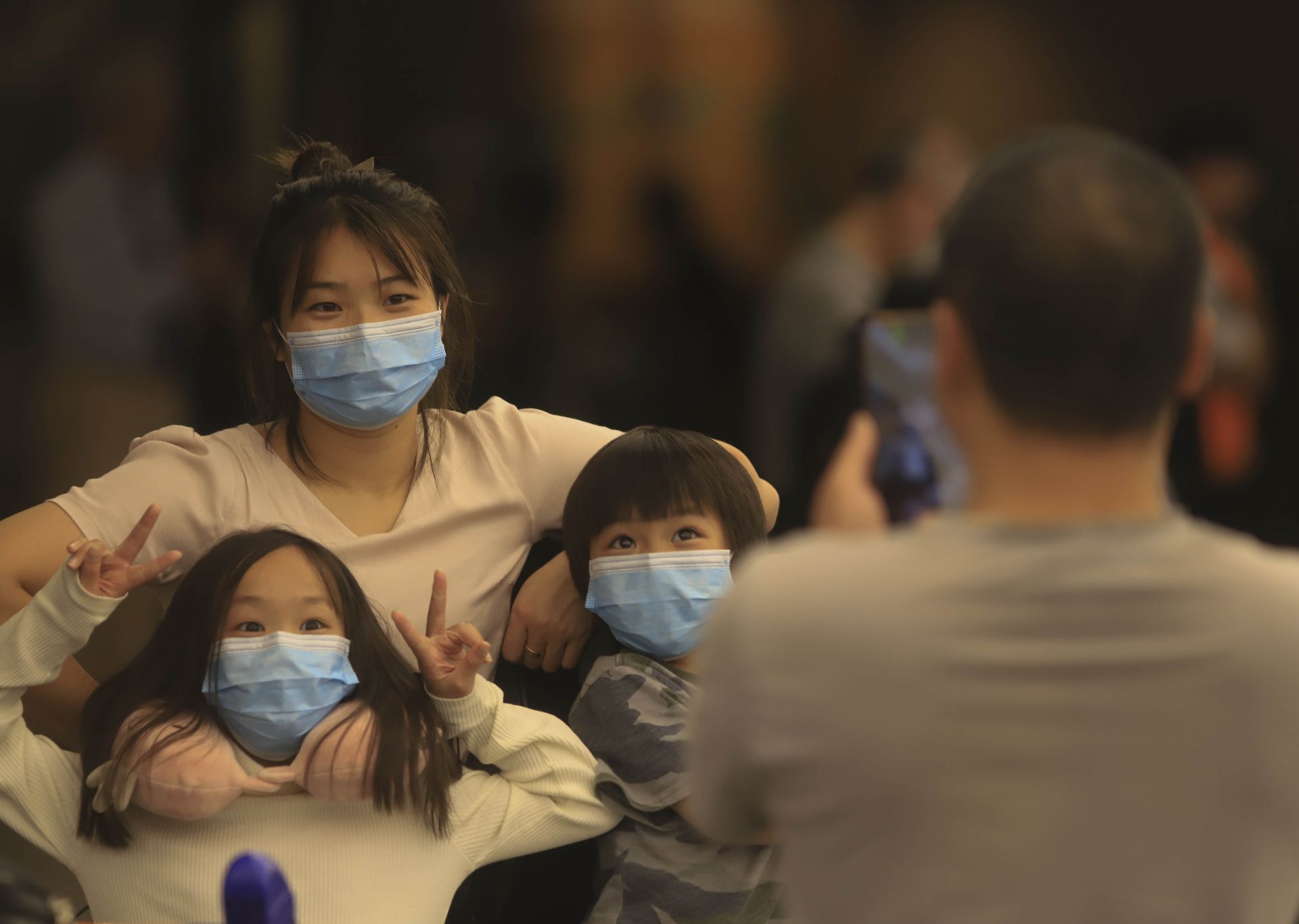 LA OMS CONCLUYÓ QUE EL CORONAVIRUS NO SE TRANSMITE POR EL AIRE Y RECHAZÓ EL USO DE BARBIJOS EN PERSONAS SANAS