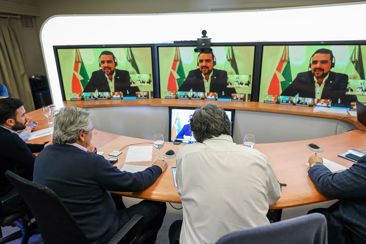 Vuoto estuvo por videoconferencia con Alberto Fernández