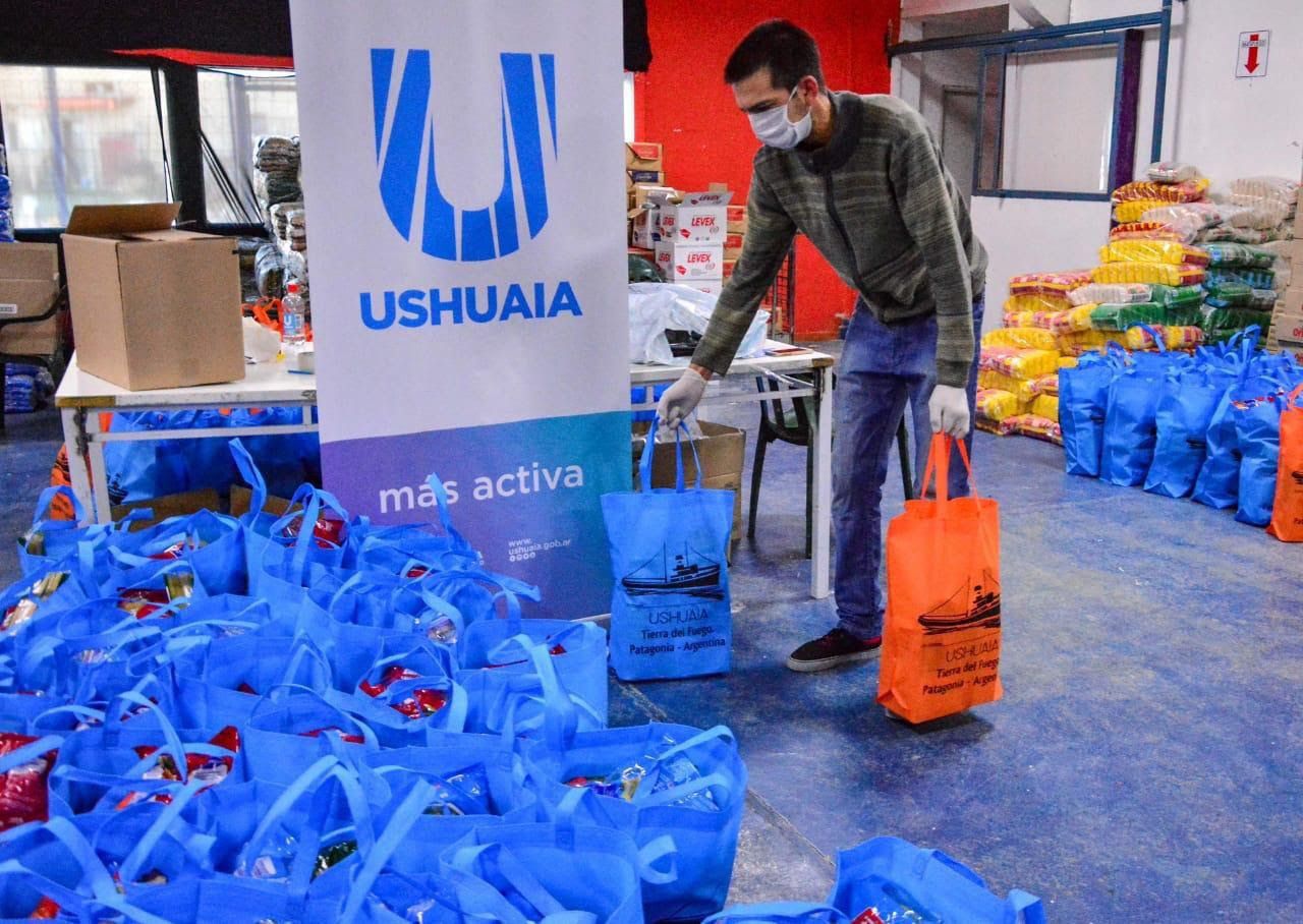 El área social del Municipio de Ushuaia lleva entregados más de 4.500 módulos alimentarios