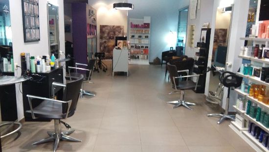 Peluquerías, Barberías y Salones de Belleza al borde del colapso