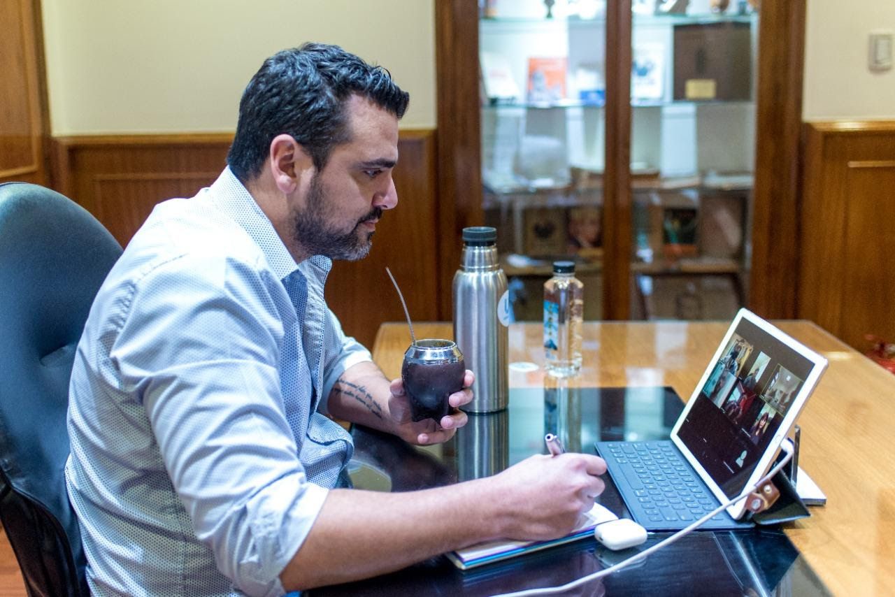 Vuoto y gremios acuerdan agenda de trabajo para la nueva etapa de la pandemia 