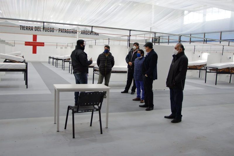 Ex combatientes también recorrieron el polo sanitario 