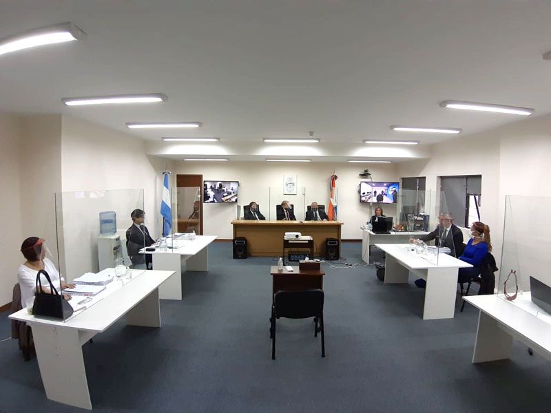 Seguirá siendo virtual la participación del imputado en un juicio por abuso a una menor