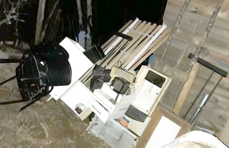 Usurparon su casa y lo detuvieron por violar la cuarentena