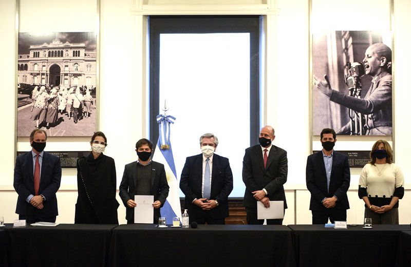 NACIÓN FIRMÓ CONVENIOS CON BUENOS AIRES, SANTA FE Y ENTRE RÍOS PARA EL PLAN FEDERAL DE VIVIENDAS