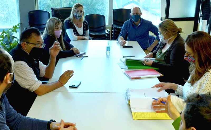 La Municipalidad avanza en la regularización de tierras de la Cooperativa Ikaukayen