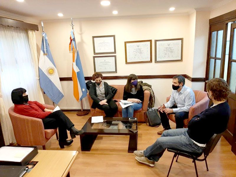 Legisladores de la UCR recibieron a integrantes de la Fundación de Música del Fin del Mundo