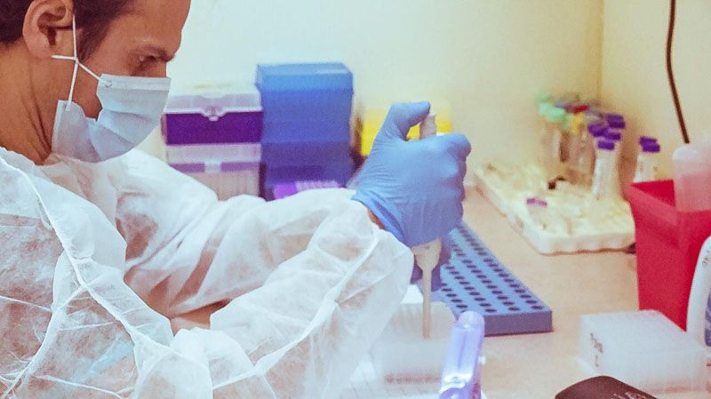 El Laboratorio de Salud Pública recibió equipamiento para análisis de COVID-19