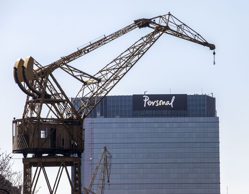 SE OFICIALIZÓ EL DNU QUE DECLARA A LA TELEFONÍA CELULAR E INTERNET COMO SERVICIOS ESENCIALES