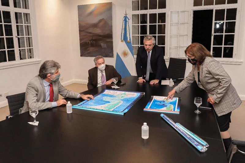 El Presidente destacó el trabajo sobre leyes de Espacios Marítimos y creación del Consejo Nacional de Malvinas