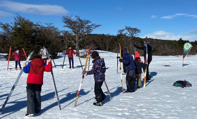 Niños y niñas del Programa de Terapia Asistida con Perros realizan actividades al aire libre
