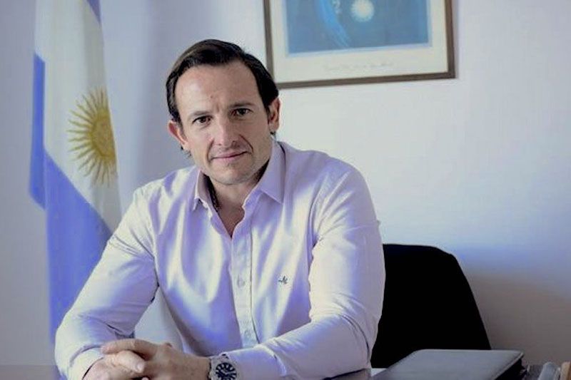 Denuncian a Bertotto por expedir certificados falsos