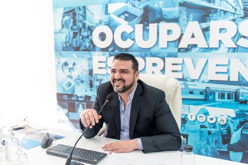 Vuoto entregó títulos de propiedad a vecinos de Ushuaia