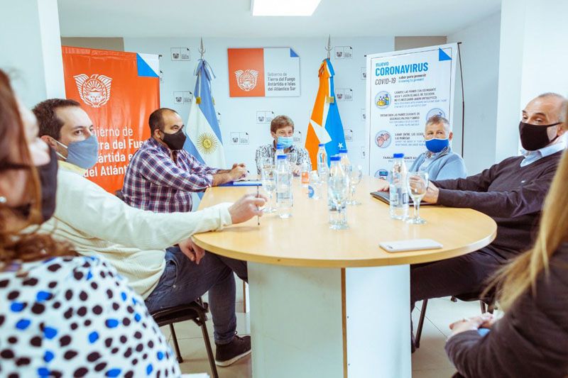 Melella evaluó con YPF aumentar la producción de GLP