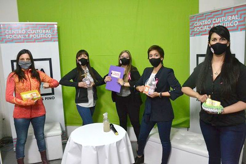 El Centro Nueva Argentina inauguró su ciclo ‘Mujeres Codo a Codo’