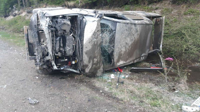 Impresionante vuelco en la ruta 3