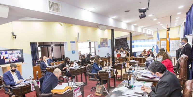 Se trata la modificación a la Ley de Administración Financiera