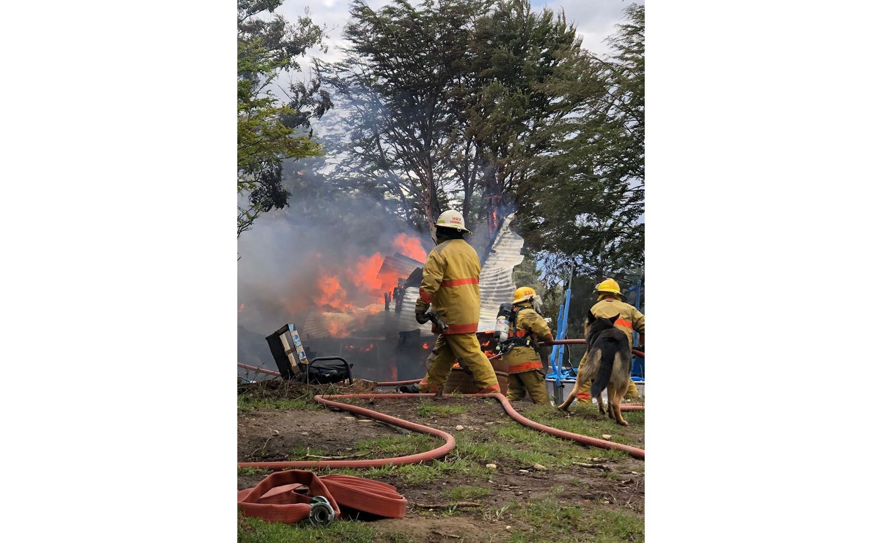 Una vivienda se quemó totalmente en el barrio La Cima