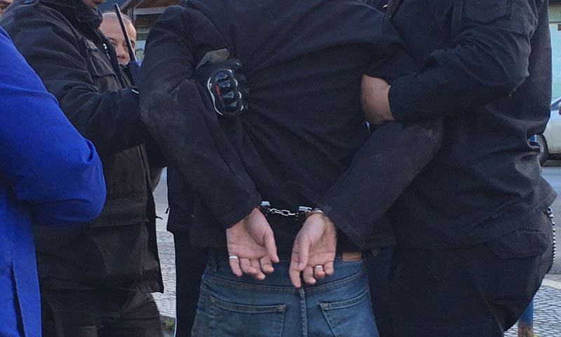 Al menos tres detenidos por una riña en el Camping Municipal