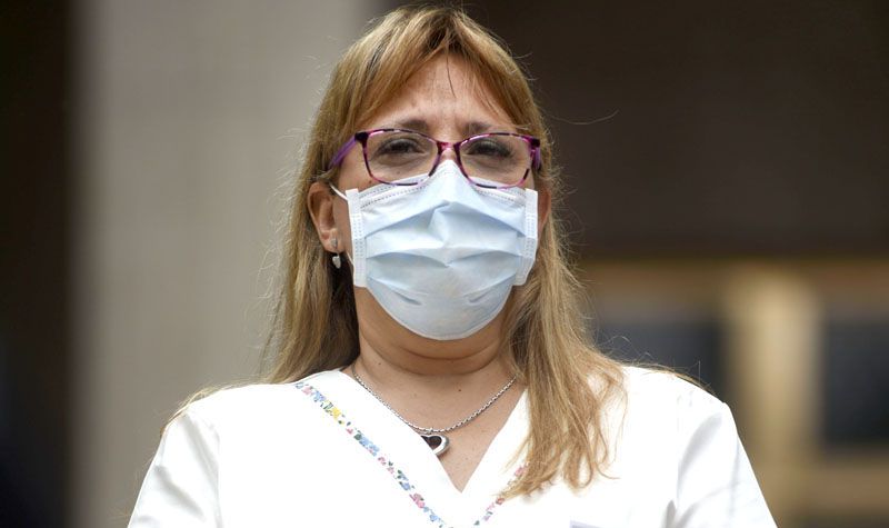 EMPEZÓ LA CAMPAÑA DE VACUNACIÓN CONTRA EL CORONAVIRUS: UNA ENFERMERA DE LA PLATA FUE LA PRIMERA EN APLICARSE LA SPUTNIK V