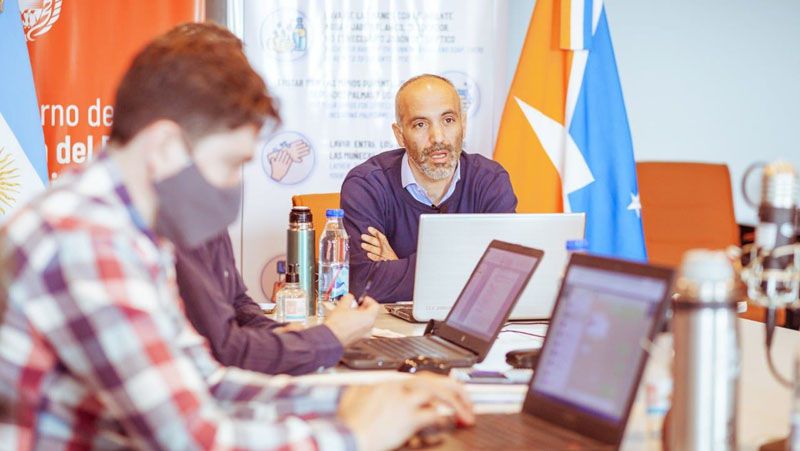 La Provincia a favor de impuestos a bienes tecnológicos importados